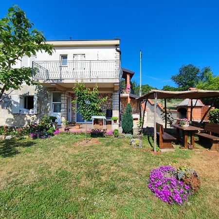 Sem Daire Tar-Vabriga Dış mekan fotoğraf