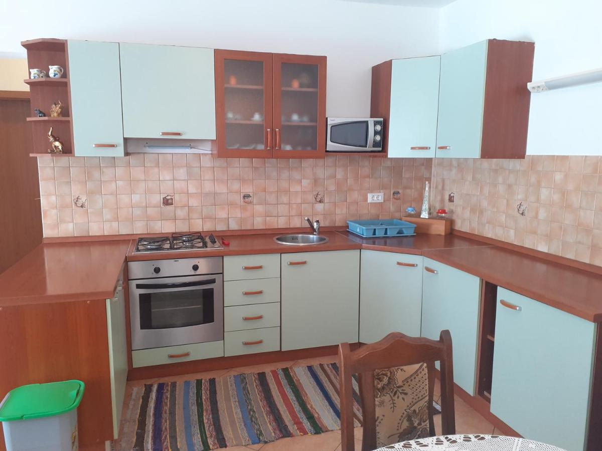 Sem Daire Tar-Vabriga Dış mekan fotoğraf